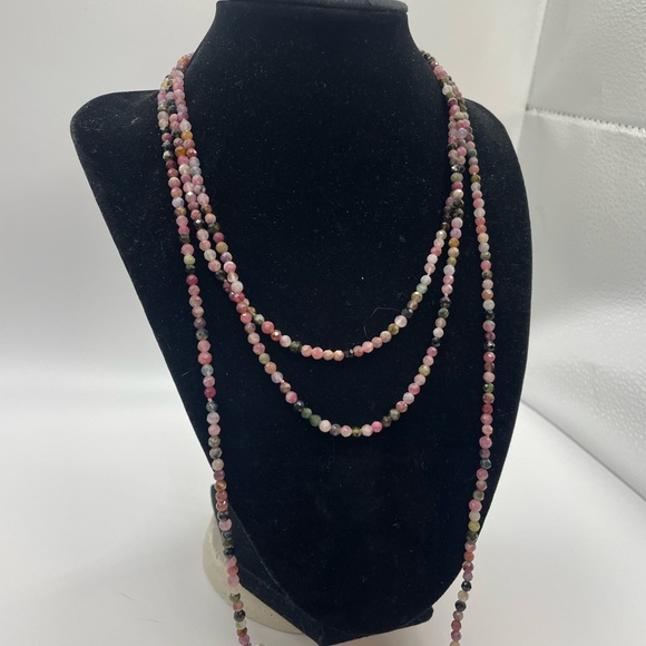 Gemstone and Pearl really long necklace - Picture 4 of 5